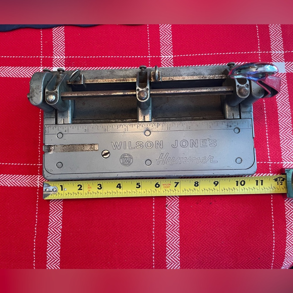 VINTAGE. Wilson Metal Hole Punch with Ruler